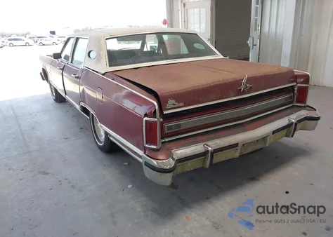 1978 Lincoln Continental z USA, uszkodzony, nr VIN 8YB2A902043